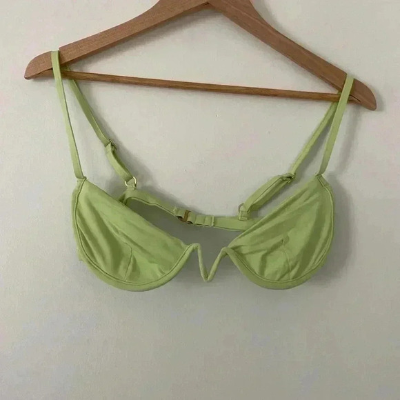 Revolve L Space Nico bikini top size S, M, L - Picture 2 of 6